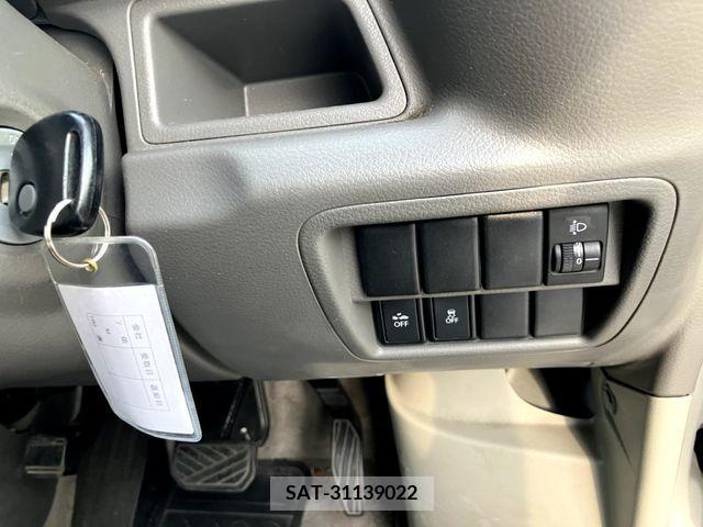 Nissan CLIPPER 2018-01 327318-10
