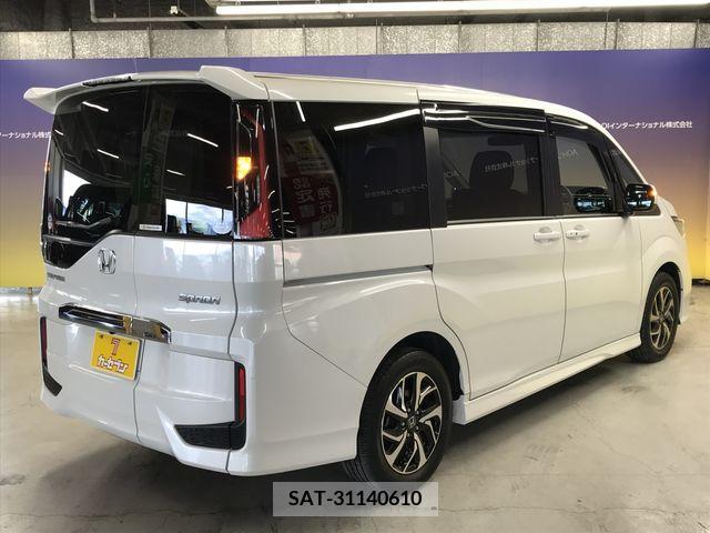 Honda STEP WGN 2019-06 324693-13