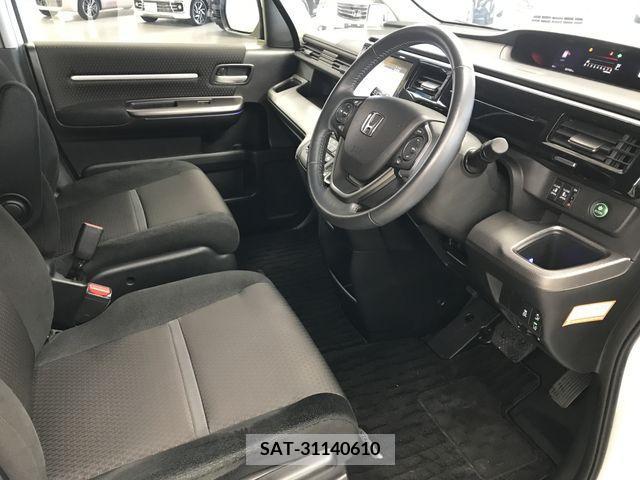 Honda STEP WGN 2019-06 324693-3
