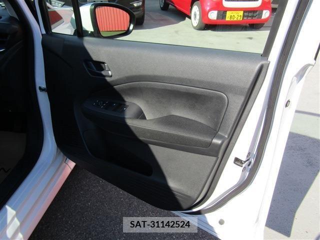 Nissan NOTE 2023-03 205428-16