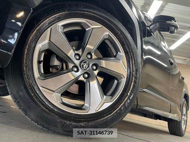 Toyota RAV4 2019-08 366937-10