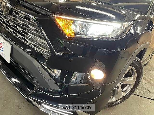Toyota RAV4 2019-08 366937-9