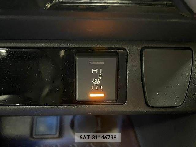 Toyota RAV4 2019-08 366937-14