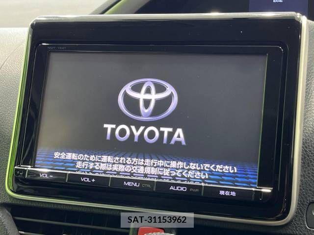 Toyota VOXY 2015-10 321461-2