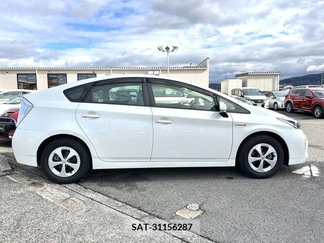 Toyota PRIUS 2014-12 212409-14