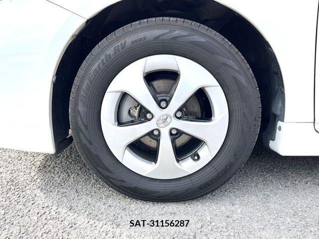 Toyota PRIUS 2014-12 212409-17