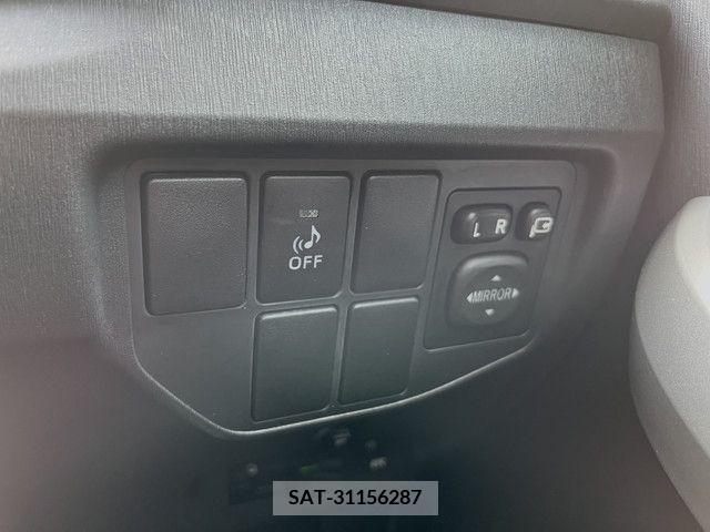 Toyota PRIUS 2014-12 212409-22