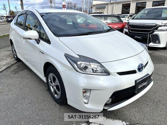Toyota PRIUS 2014-12 212409-2