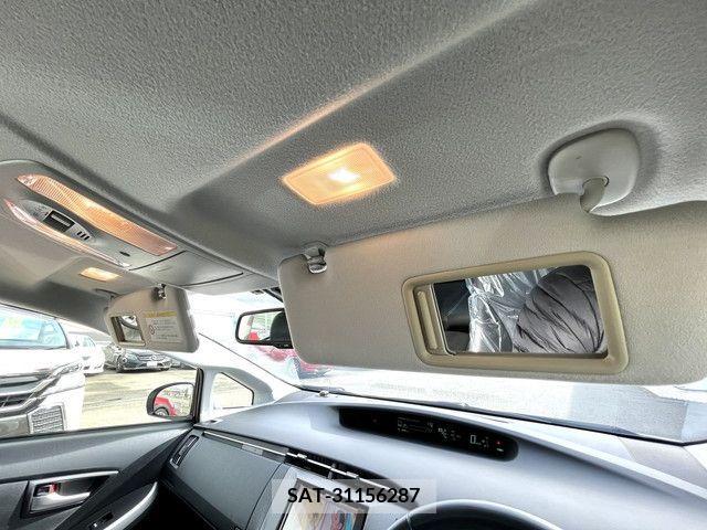 Toyota PRIUS 2014-12 212409-24