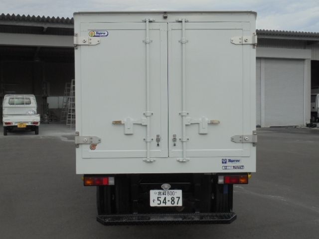 Nissan ATLAS 2014-07 1401-24