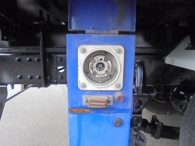 Nissan ATLAS 2014-07 1401-21