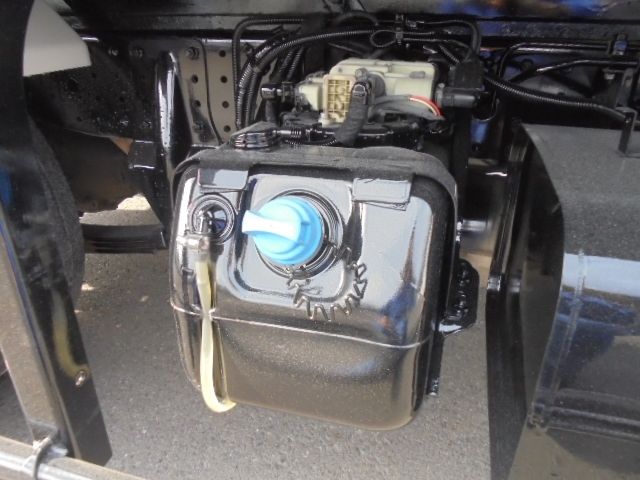Nissan ATLAS 2014-07 1401-22
