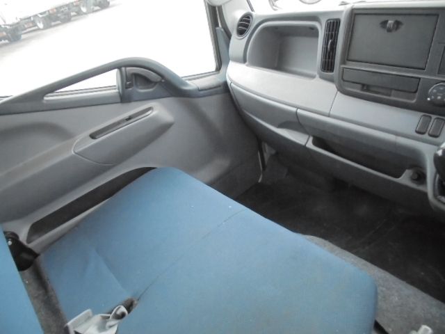 Nissan ATLAS 2014-07 1401-14