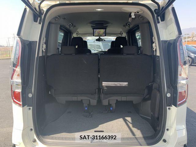 Nissan SERENA 2019-09 230669-12