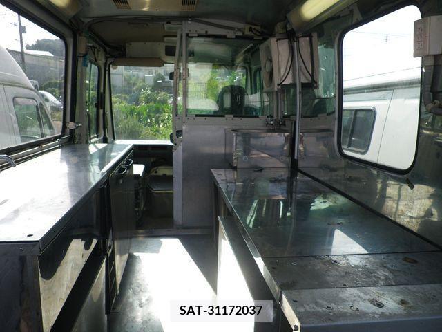 Toyota QUICK DELIVERY 2002-03 284626-3