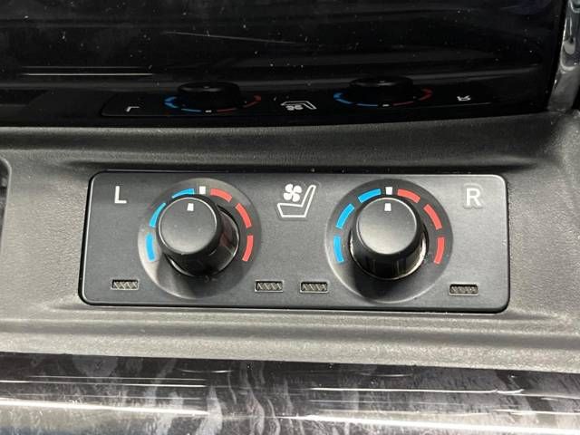 Toyota ALPHARD 2020-03 9228-6