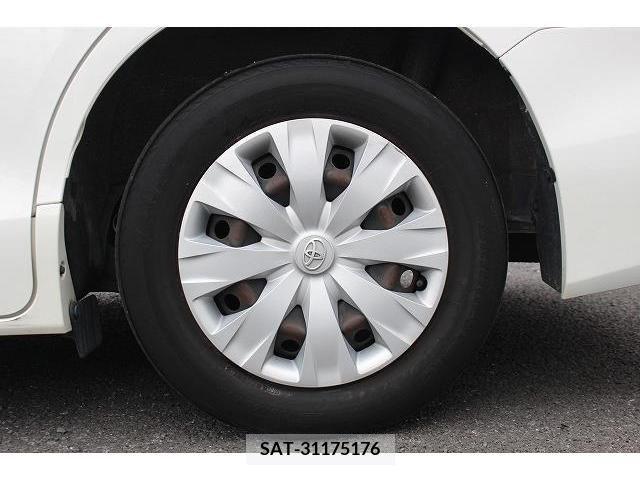 Toyota VOXY 2017-10 237085-12