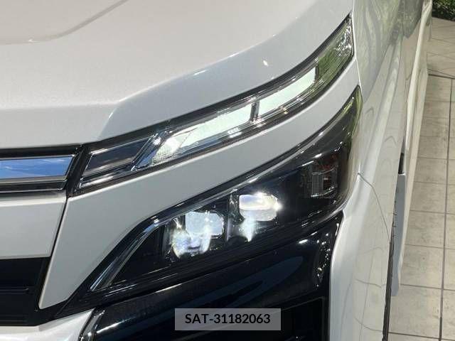 Toyota VOXY 2019-09 370439-13