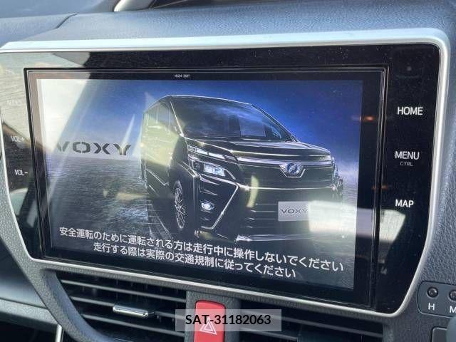 Toyota VOXY 2019-09 370439-2