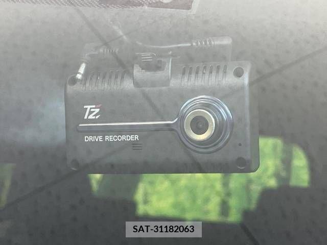 Toyota VOXY 2019-09 370439-7