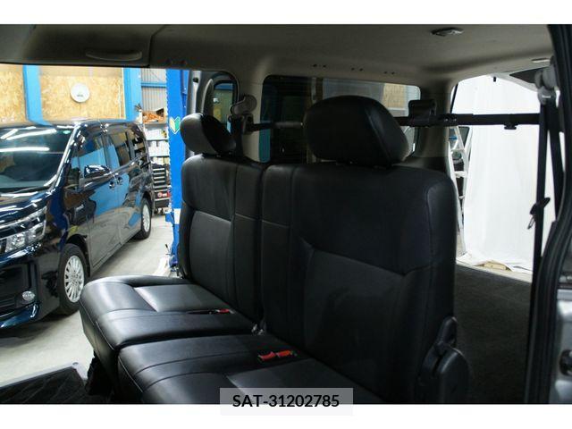 Nissan NV350 Caravan 2015-04 328998-18