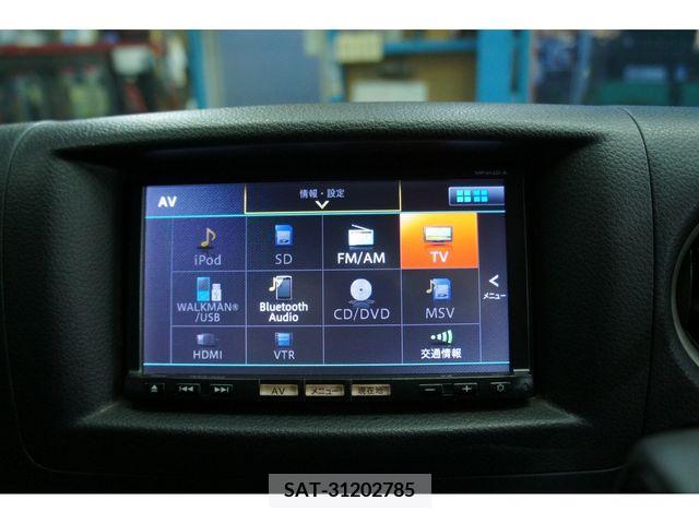 Nissan NV350 Caravan 2015-04 328998-6