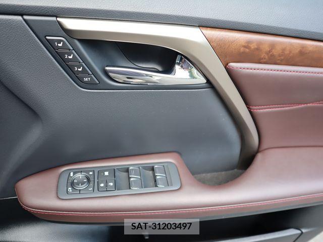 Lexus RX 2021-06 334427-18