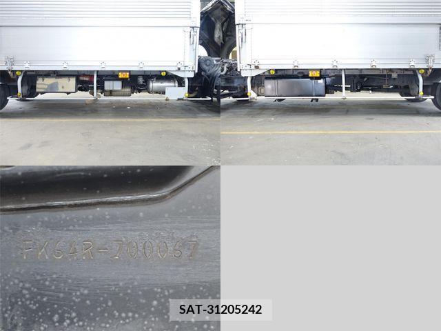 Mitsubishi FIGHTER 2006-12 388885-11