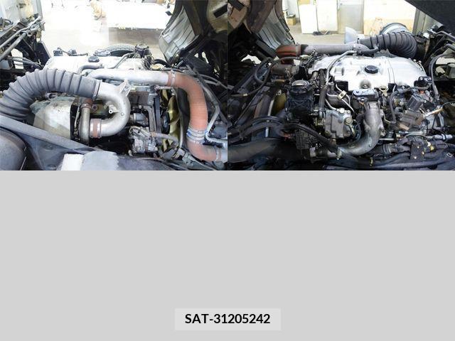 Mitsubishi FIGHTER 2006-12 388885-13