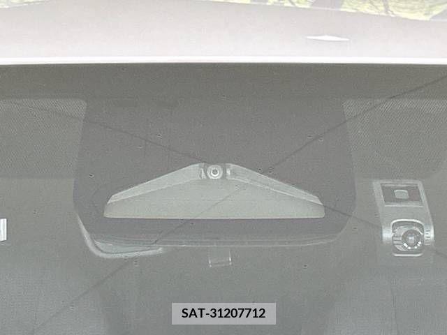 Toyota PRIUS 2023-07 380803-4