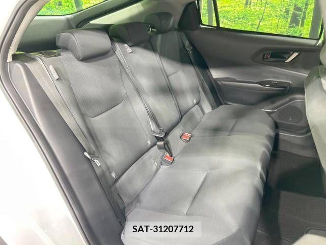 Toyota PRIUS 2023-07 380803-9