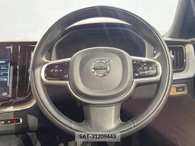 Volvo XC60 2020-02 370268-9