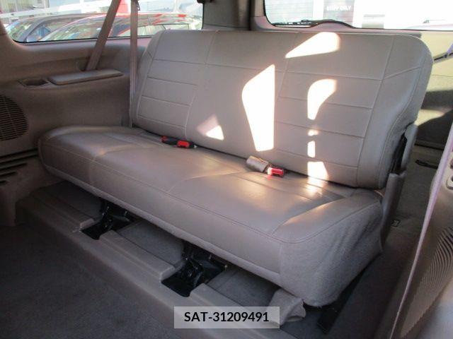 Ford EXCURSION 2009-05 200401-11