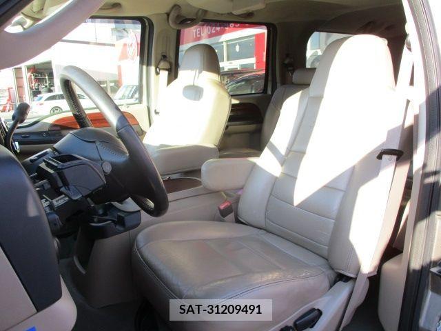 Ford EXCURSION 2009-05 200401-9