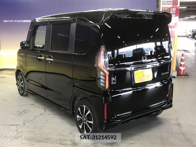 Honda N BOX CUSTOM 2018-02 210772-11