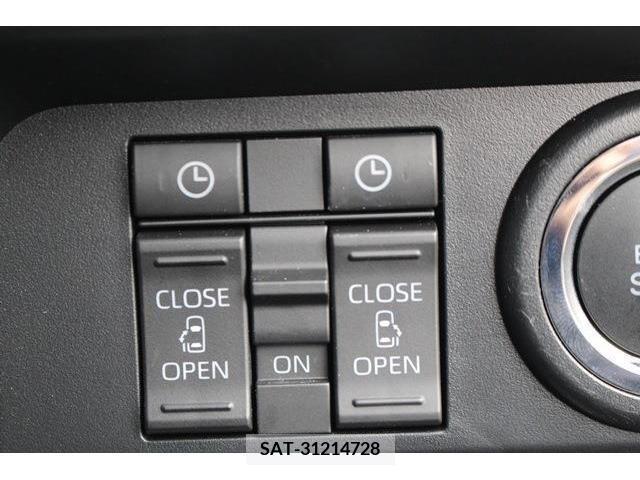Toyota ROOMY 2023-04 386175-4