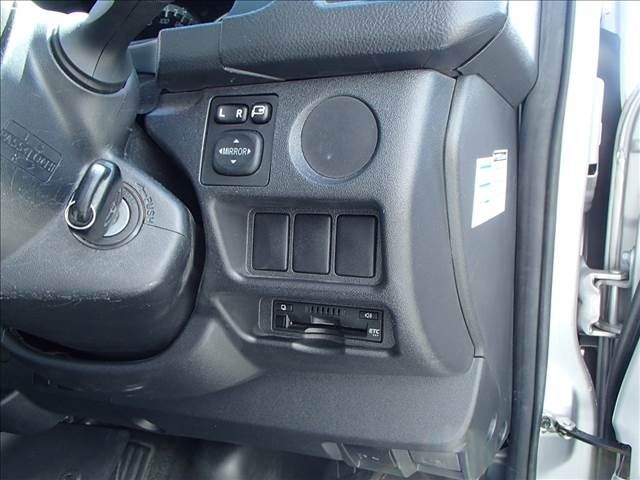 Toyota REGIUSACE VAN 2018-07 28762-14
