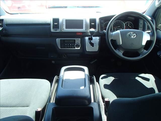 Toyota REGIUSACE VAN 2018-07 28762-1
