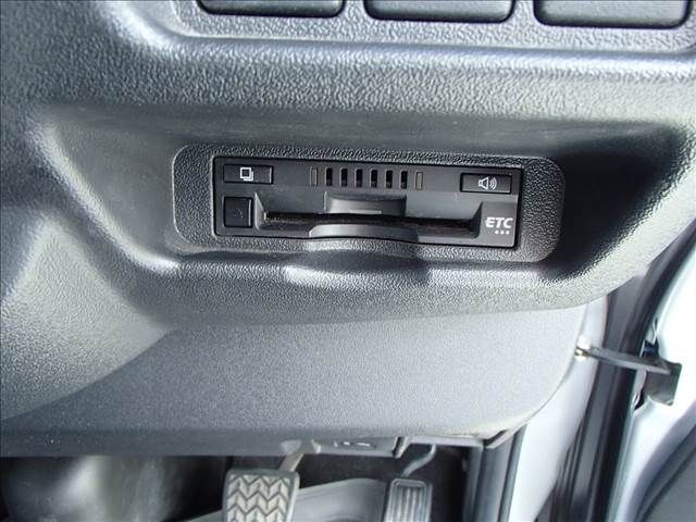 Toyota REGIUSACE VAN 2018-07 28762-13