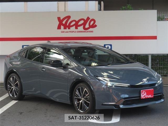 Toyota PRIUS 2023-04 351830-1