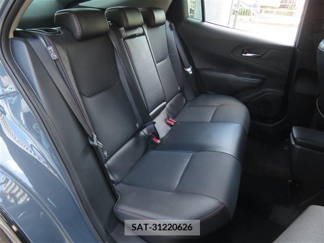 Toyota PRIUS 2023-04 351830-7