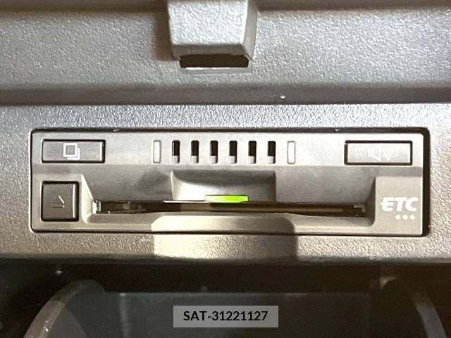 Toyota VELLFIRE 2017-12 369737-7