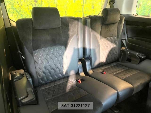 Toyota VELLFIRE 2017-12 369737-10