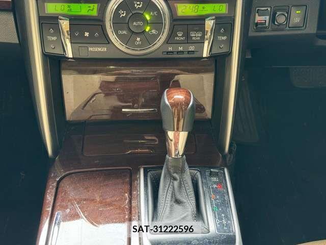 Toyota MARK X 2013-03 277252-18