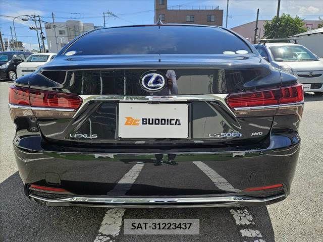 Lexus LS 2018-01 353948-13