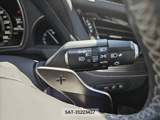 Lexus LS 2018-01 353948-27