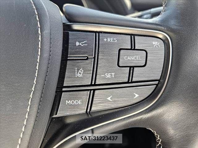 Lexus LS 2018-01 353948-26