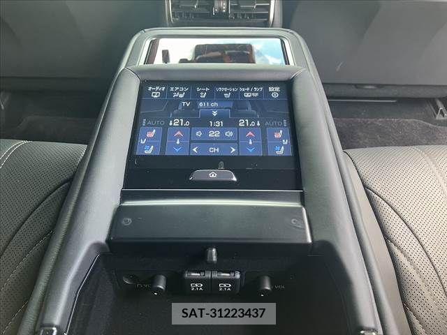 Lexus LS 2018-01 353948-5