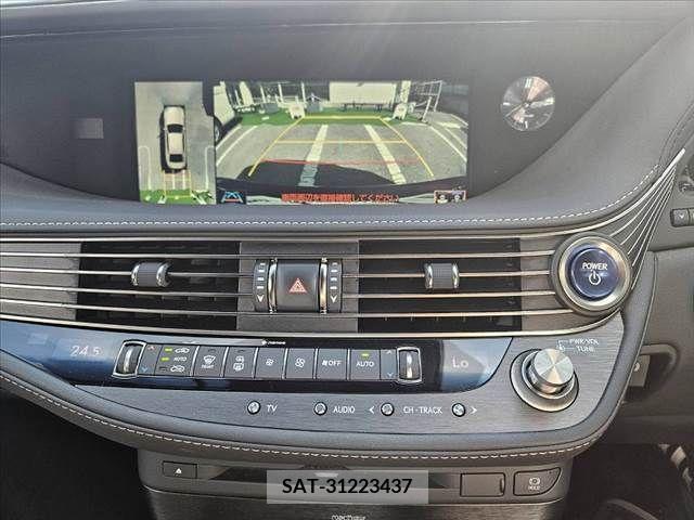 Lexus LS 2018-01 353948-4