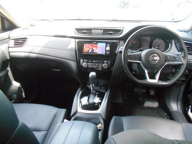 Nissan X-TRAIL 2019-02 3971-2